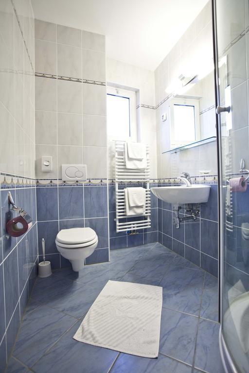 Studio Apartmani Bijeli Delfin Biograd Na Moru Cameră foto