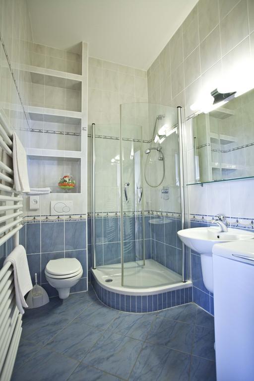 Studio Apartmani Bijeli Delfin Biograd Na Moru Cameră foto